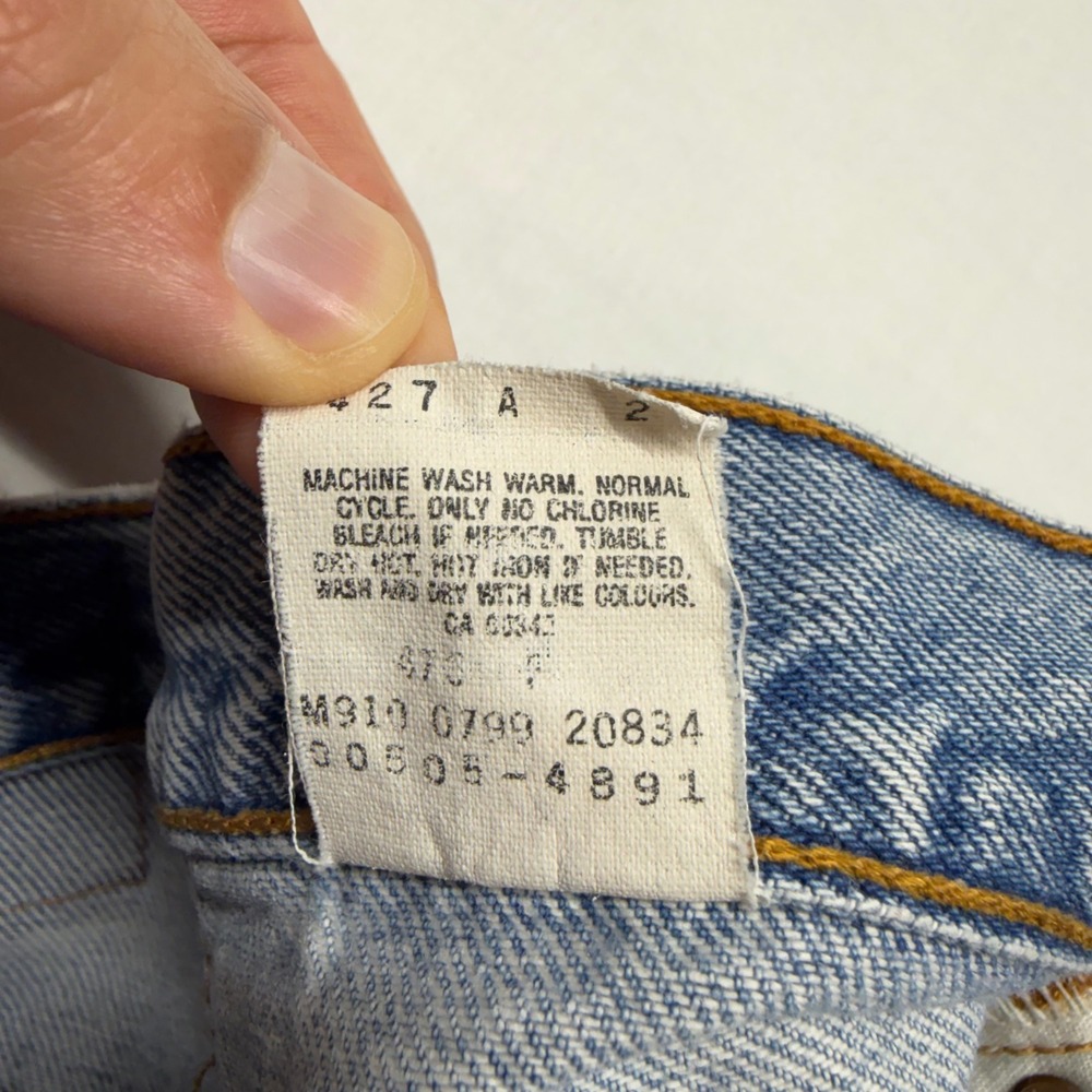 Levi's 505 Jeans 32x32 Light Wash Straight Leg Vintage Fade Distressed Y2K - Picture 5 of 11